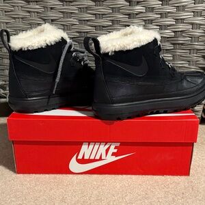 Nike Black Boots with White Fur Trim